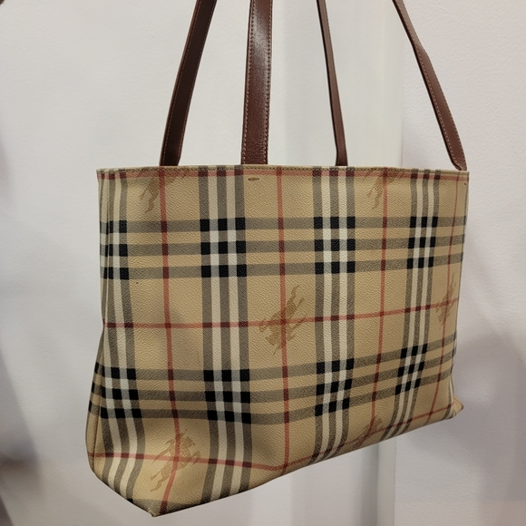Burberry Handbags - Burberry Large Plaid Tote with front Pocket